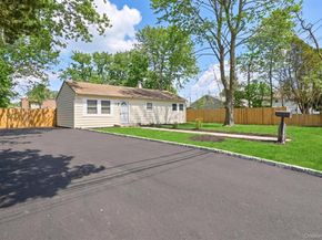 25 Montgomery Street, Brentwood NY 11717