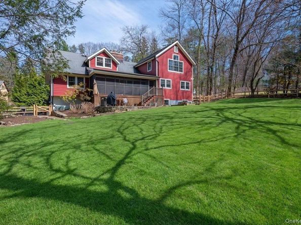14 Crossways, Chappaqua NY 10514
