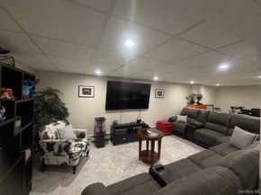 1580 N Jerusalem Road, Merrick NY 11566