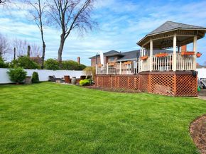 7 Market Drive, Syosset NY 11791