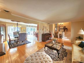 7 Market Drive, Syosset NY 11791