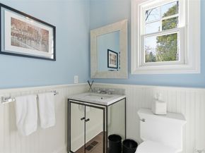 5 Toboggan Hill Path, Cold Spring Harbor NY 11724