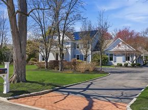 5 Toboggan Hill Path, Cold Spring Harbor NY 11724