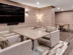 25 City Place 4B, White Plains NY 10601