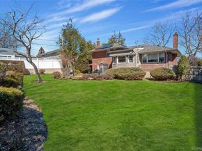 37 Winthrop Road, Plainview NY 11803