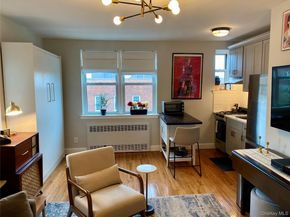 22 Mulford Place 5C, Hempstead NY 11550