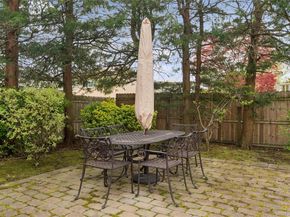 2064 Oliver Way, Merrick NY 11566