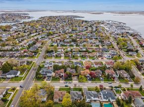 2064 Oliver Way, Merrick NY 11566