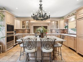 2064 Oliver Way, Merrick NY 11566