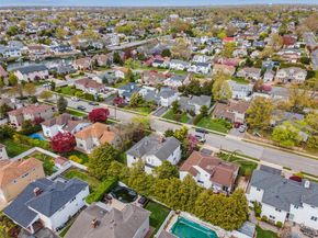 2064 Oliver Way, Merrick NY 11566