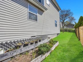 43 Comus Road, Rocky Point NY 11778
