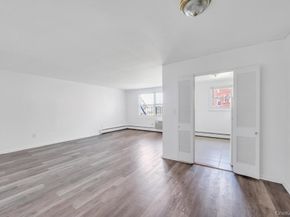 111 S Centre Avenue 2VV, Rockville Centre NY 11570