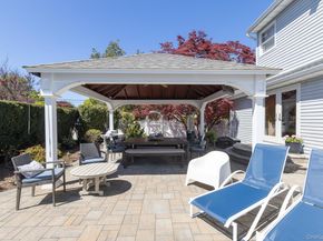 268 7th Avenue, Saint James NY 11780