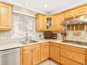 268 7th Avenue, Saint James NY 11780