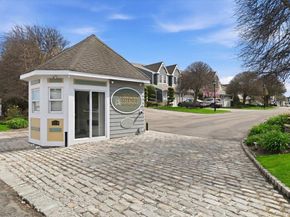 1 Victoria Drive, Amityville NY 11701