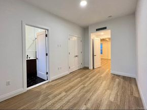 4112 20th Avenue, Astoria NY 11105