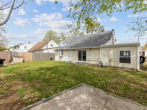28 Apollo Lane, Hicksville NY 11801