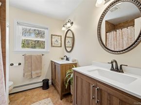 39 Fallen Leaf Road, Holbrook NY 11741