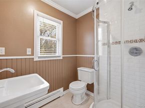 39 Fallen Leaf Road, Holbrook NY 11741