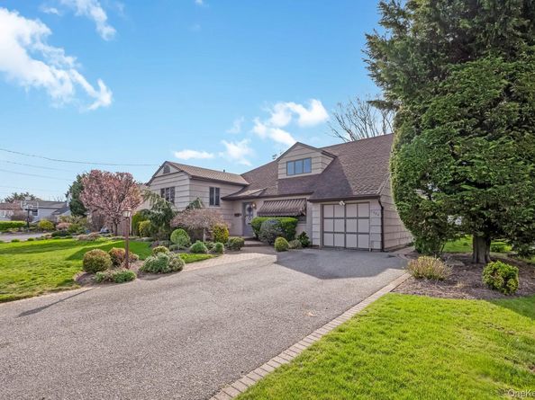 1954 Brook Park Drive, Merrick NY 11566