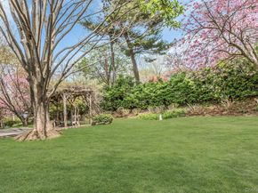 11 Soundview Road, Glen Cove NY 11542