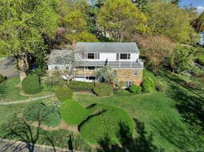 11 Soundview Road, Glen Cove NY 11542