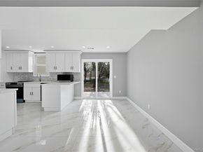 10 Curlin Lane, Saint James NY 11780
