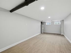 10 Curlin Lane, Saint James NY 11780