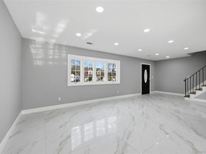 10 Curlin Lane, Saint James NY 11780