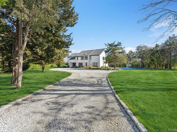 32 Tanners Neck Lane, Westhampton NY 11977