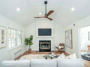 8 Chelsea Drive, Port Washington NY 11050