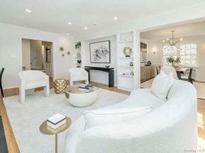 8 Chelsea Drive, Port Washington NY 11050