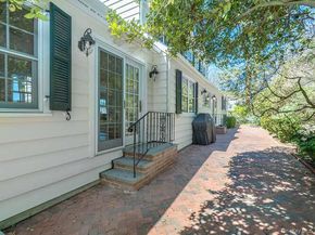 8 Chelsea Drive, Port Washington NY 11050