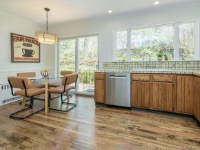 8 Chelsea Drive, Port Washington NY 11050