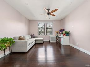 13605 Sanford Avenue 4Q, Flushing NY 11355