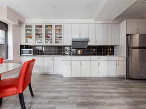 13605 Sanford Avenue 4Q, Flushing NY 11355