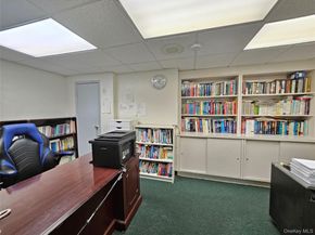 19217 47 Avenue A, Flushing NY 11358