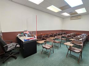 19217 47 Avenue A, Flushing NY 11358