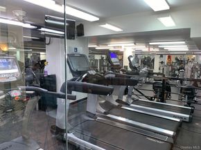 1815 215th Street 16J, Bayside NY 11360