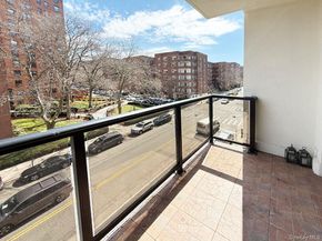 63-36 99th street  #4H, Rego Park NY 11374
