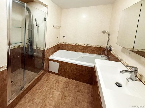 63-36 99th street  #4H, Rego Park NY 11374