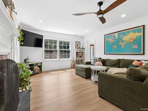 2 Ludlow Lane, Hampton Bays NY 11946