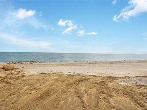 3010 Hulse Landing C19, Wading River NY 11792