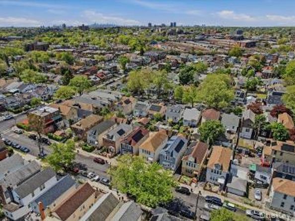 4527 Hill Avenue, Bronx NY 10466