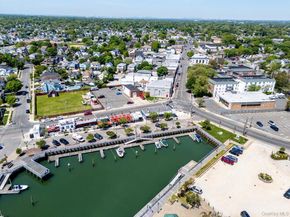 16 Main Street 3V, East Rockaway NY 11518