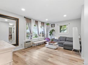 101 Edmunton Drive G2, North Babylon NY 11703