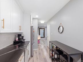 101 Edmunton Drive G2, North Babylon NY 11703