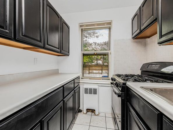 144 Ravine Avenue 2C, Yonkers NY 10701