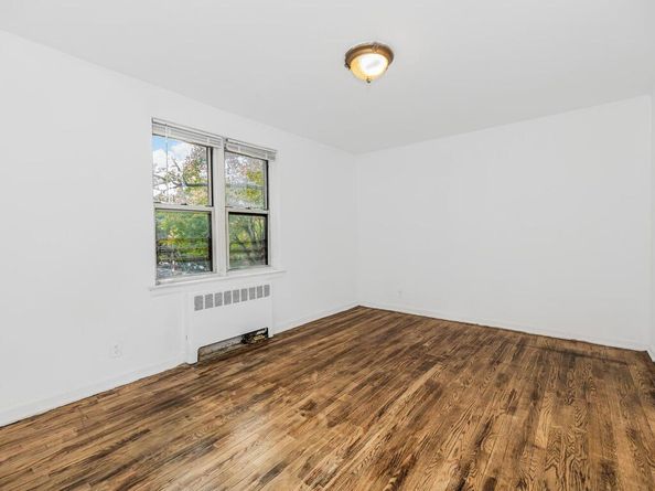 144 Ravine Avenue 2C, Yonkers NY 10701