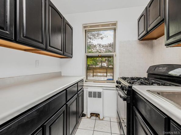 144 Ravine Avenue 2C, Yonkers NY 10701